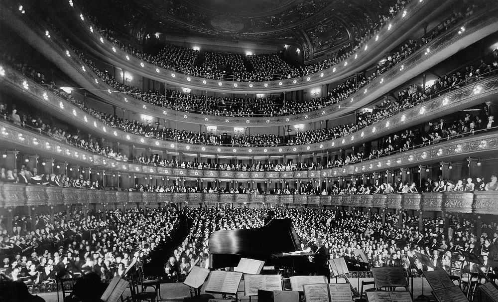 The former Metropolitan Opera House (39th St) in New York City.A full house, seen from the rear of the stage, at the…