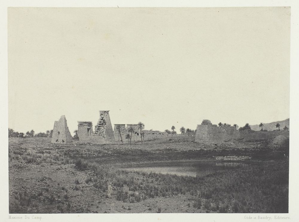 Palais de Karnak, Propylées du Sud; Thèbes by Maxime Du Camp