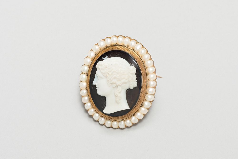 Brooch