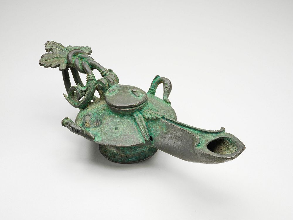 Roman Oil Lamp Found in Sri Lanka by Ancient Roman