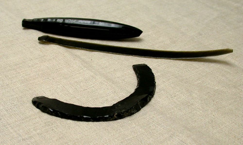 Obsidian Core, Blade, and Curved Neckpiece by Colima
