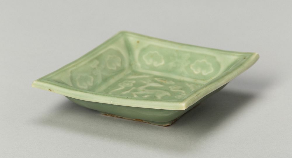 Square Dish with Symbols of Longevity and Immortality