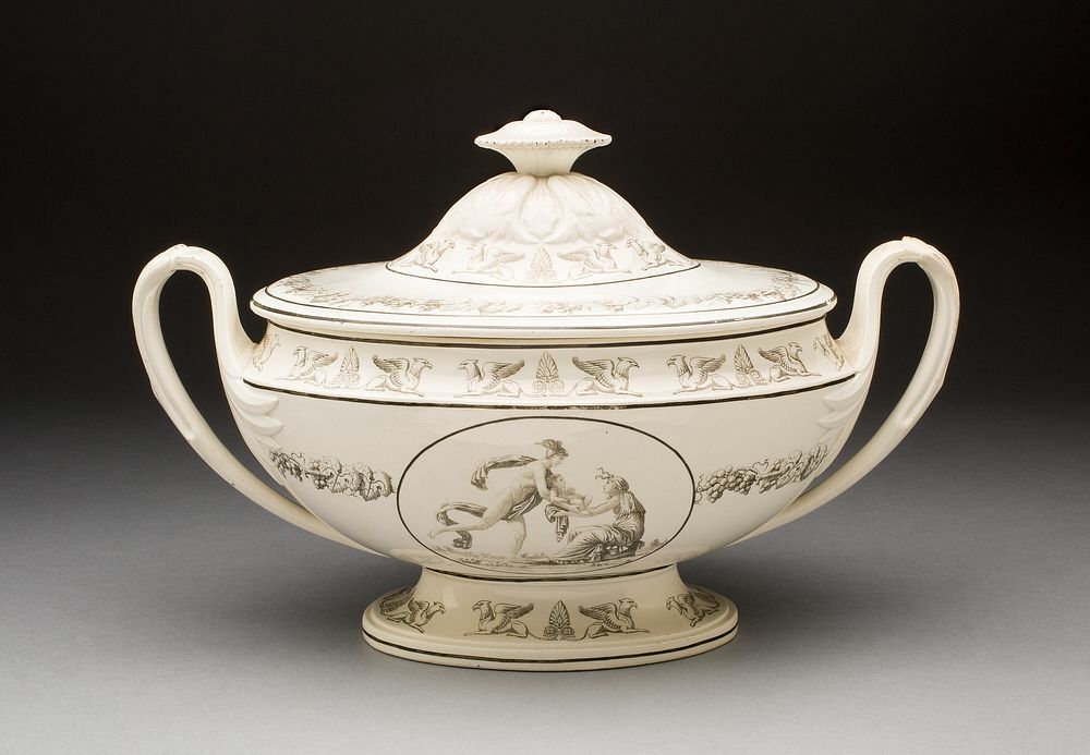 Tureen by Creil Pottery (Manufacturer)