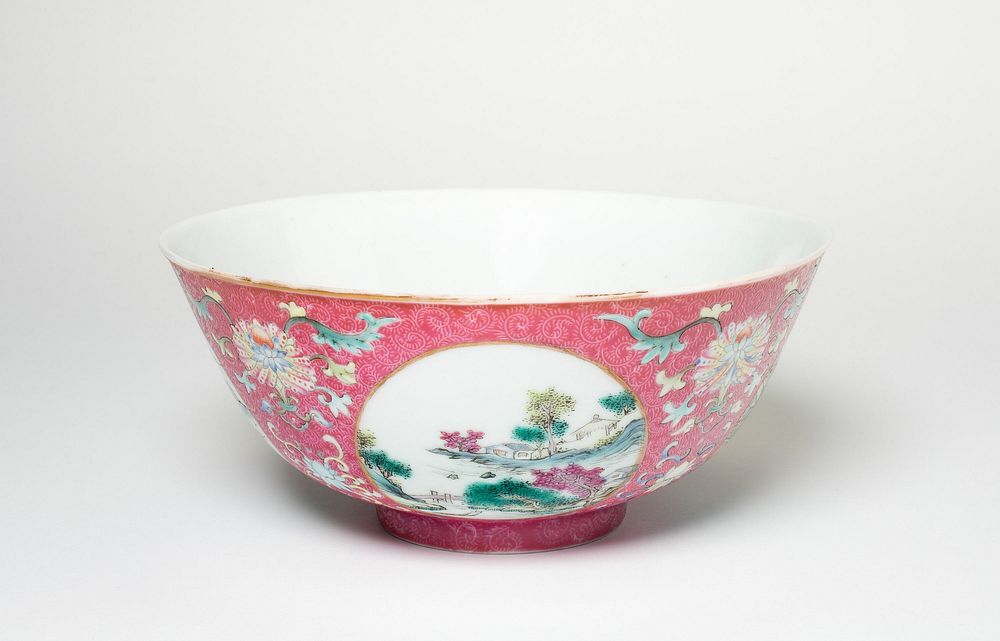 Pink-Ground Medallion Bowl