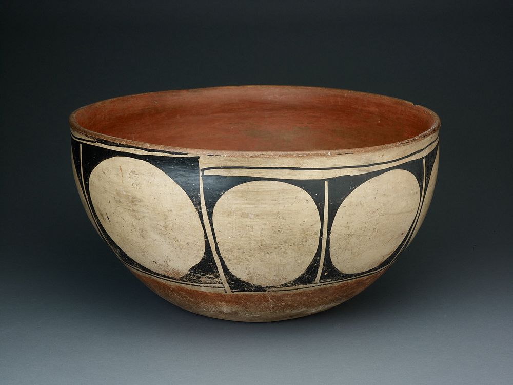 Polychrome Bowl by Santo Domingo