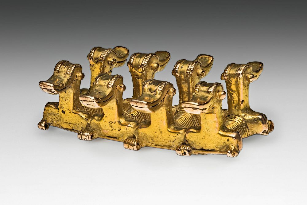 Pendant in the Form of Four Double-Headed Figures with Long Beaks, Possibly Ducks by Coclé