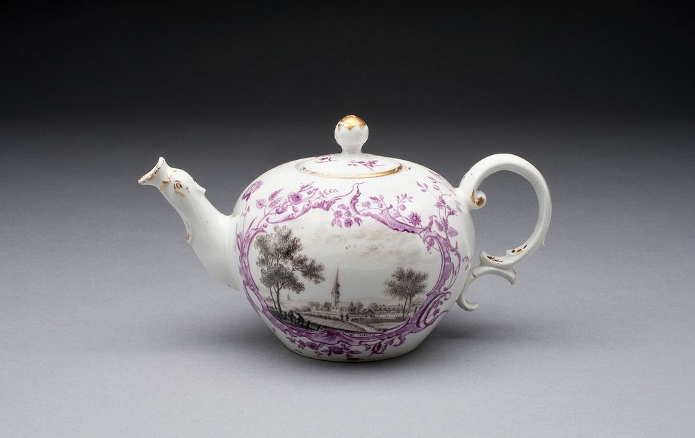 Teapot by Fürstenberg Porcelain Factory