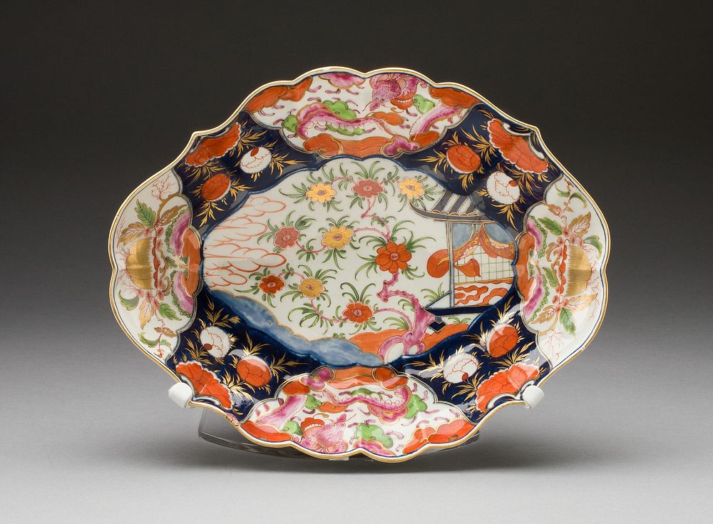 Dish by Worcester Porcelain Factory (Manufacturer)