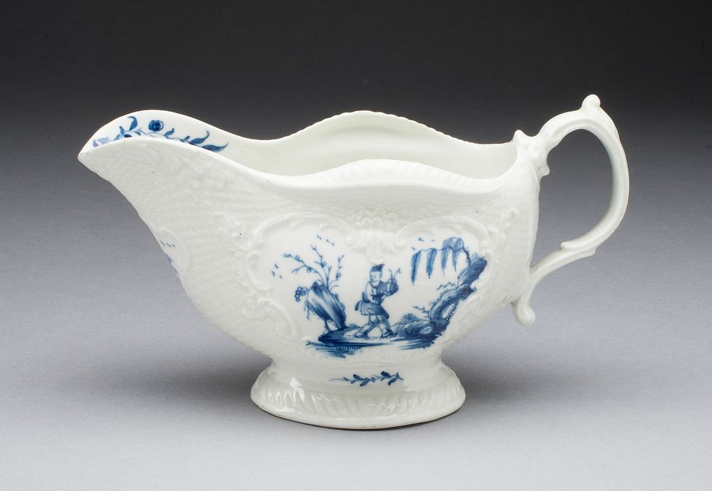 Sauceboat by Worcester Porcelain Factory (Manufacturer)