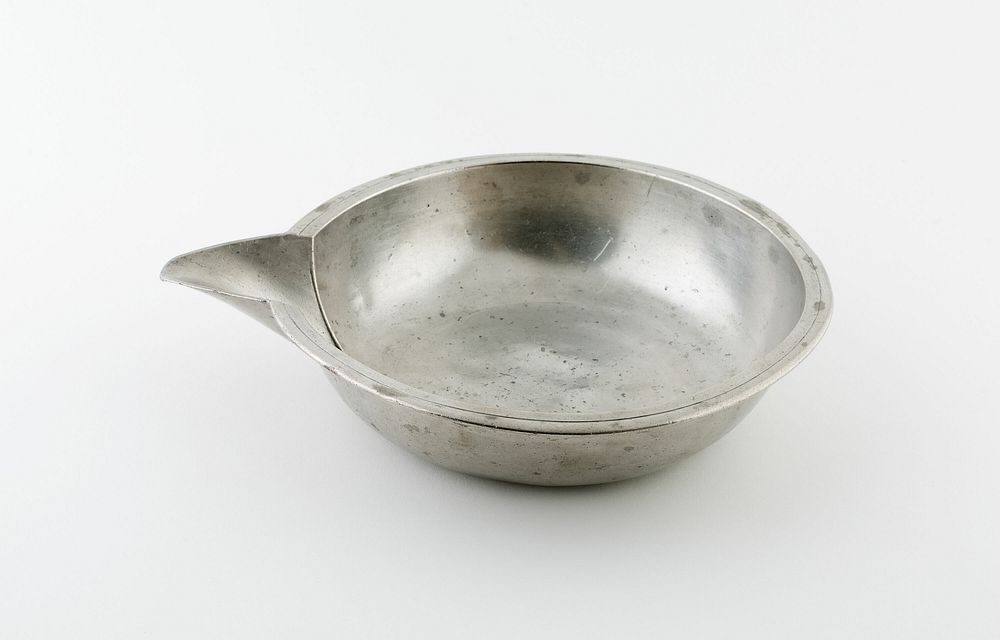 Basin with Spout