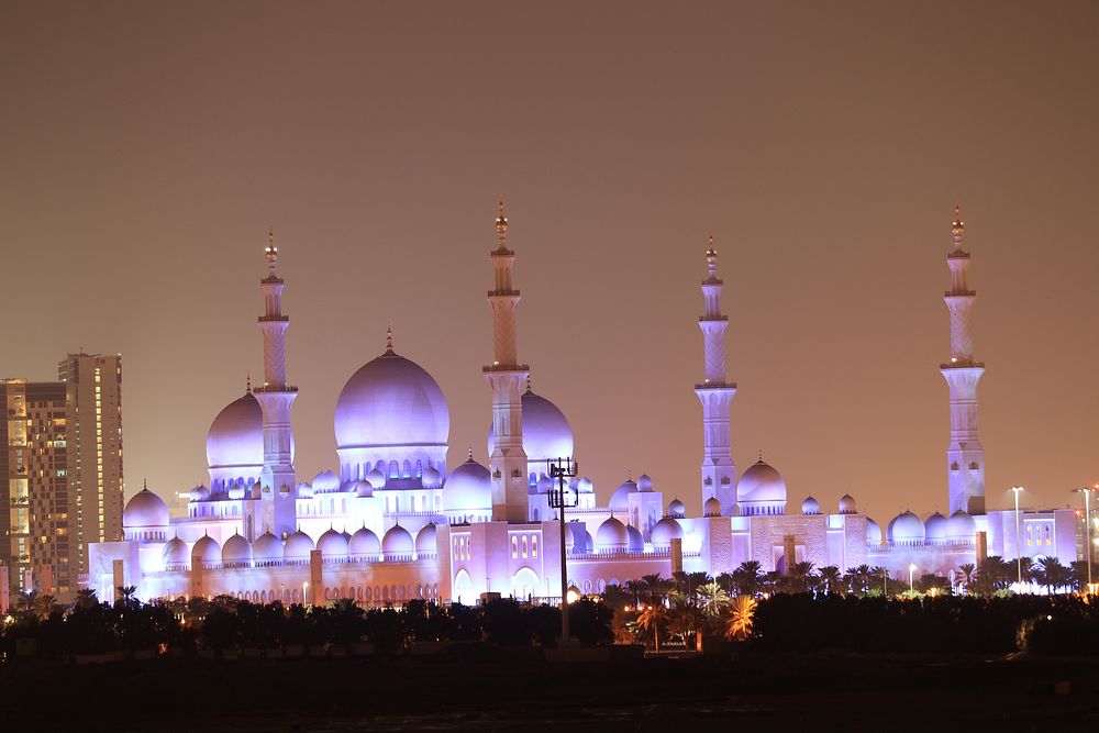 Dubaï city night, Islamic mosque.