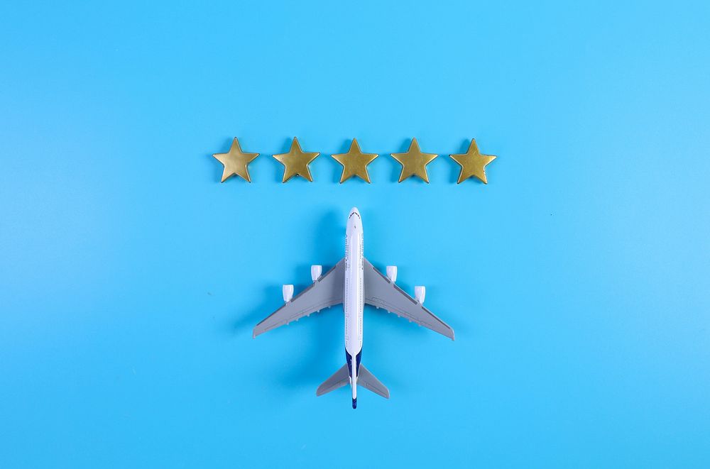 Miniature advertising, airline rating review.