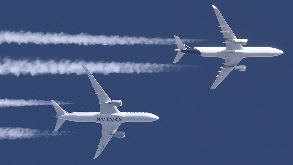 Airbus vs. Boeing:Airbus A330-343 D-AIKS Lufthansa - Frankfurt to Riyadh (33700 ft.)Boeing 787-9 Dreamliner A7-BHB Qatar…