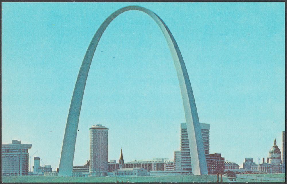             The Gateway Arch, St. Louis, Mo.          