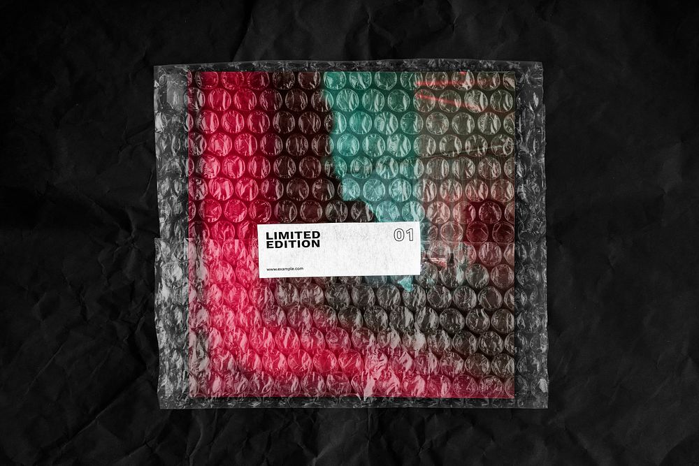 Vinyl cover mockup, product packaging design with bubble wrap psd