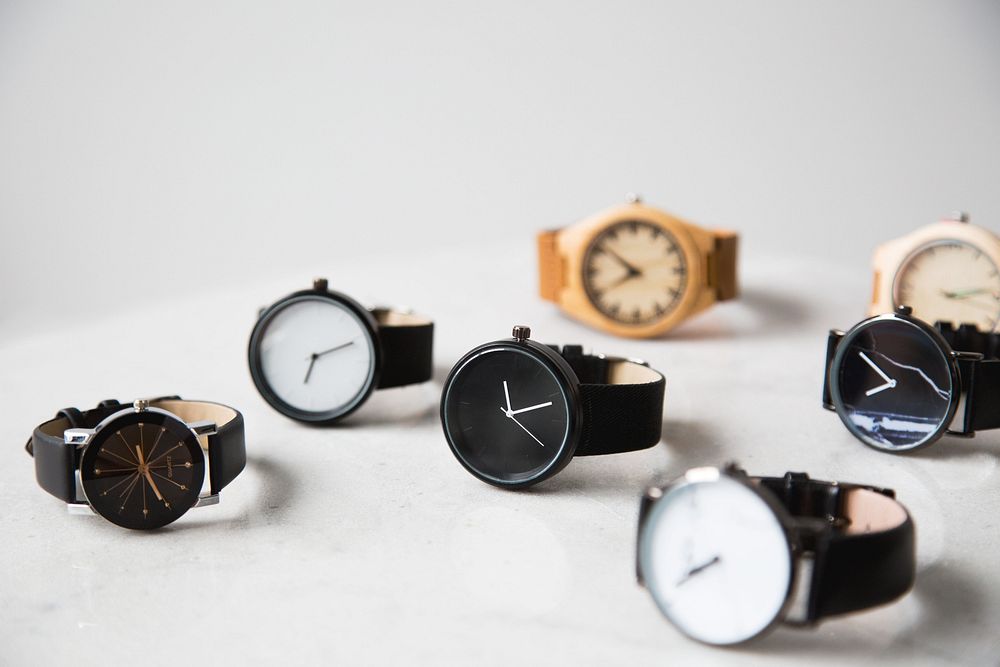 Minimal design watches, fashion accessories.