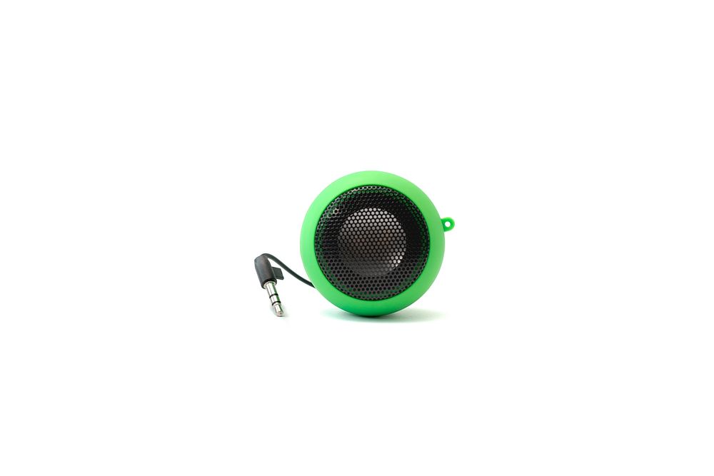 One green plug in speaker.