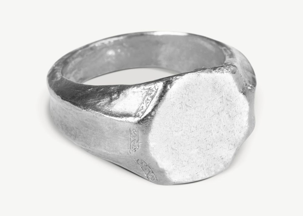 Silver ancient ring psd.  Remixed by rawpixel. 