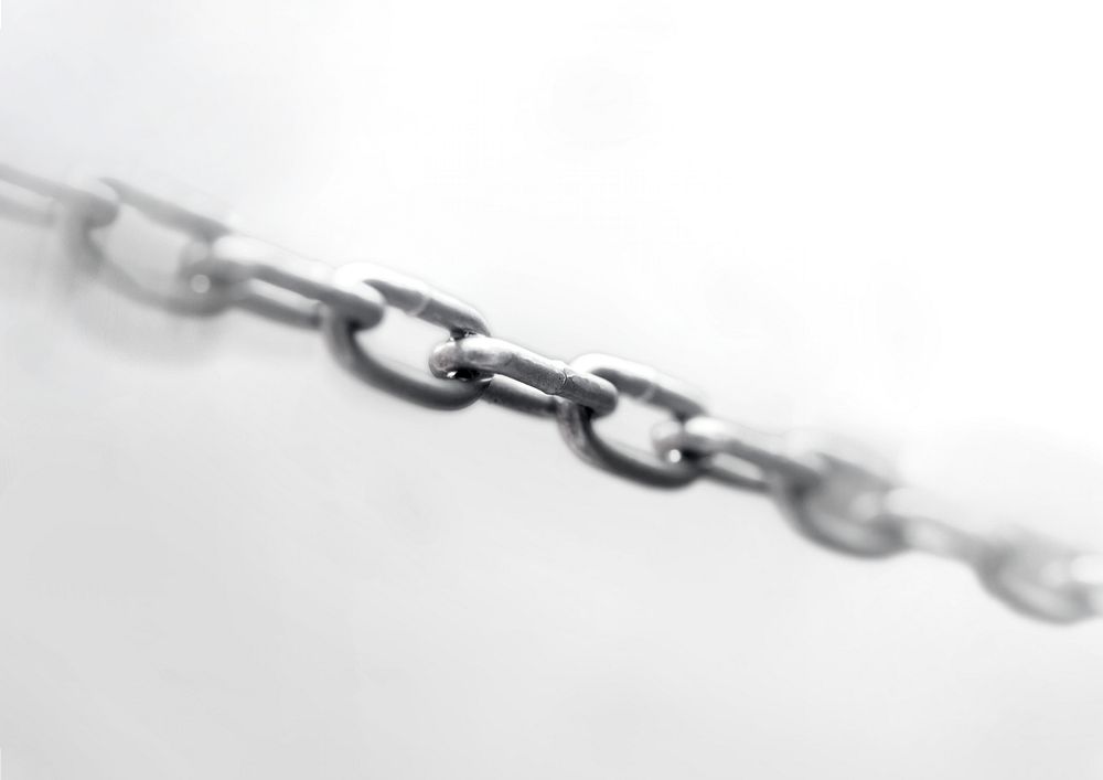Premium PSD  Macros of chain pendants on a transparent background