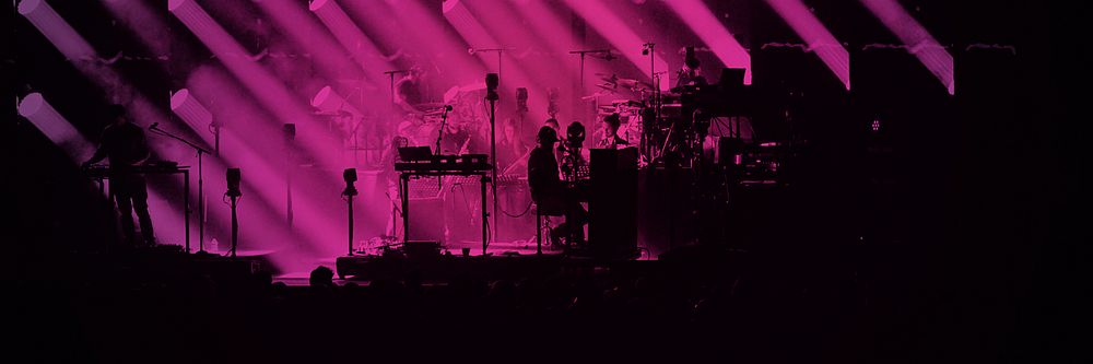 Concert silhouette blog banner