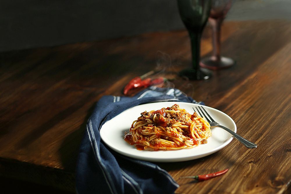 Homemade spaghetti background, food image