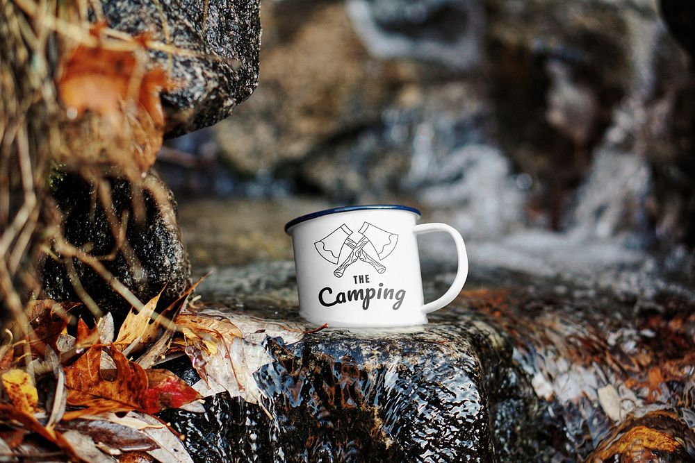 Enamel camping mug mockup psd