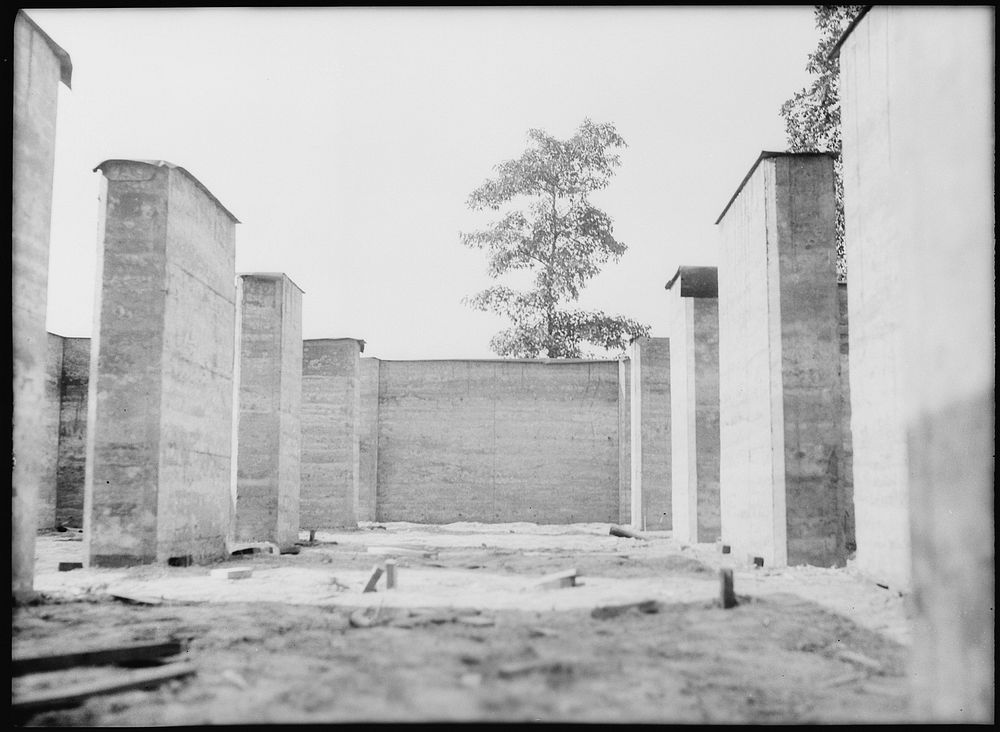 Rammed earth construction near Birmingham, Alabama. Sourced from the Library of Congress.