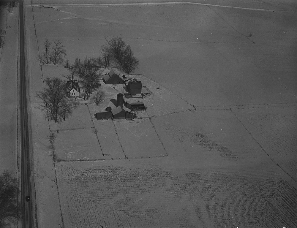 Air view, farmland. Grundy County, Iowa. Sourced from the Library of Congress.