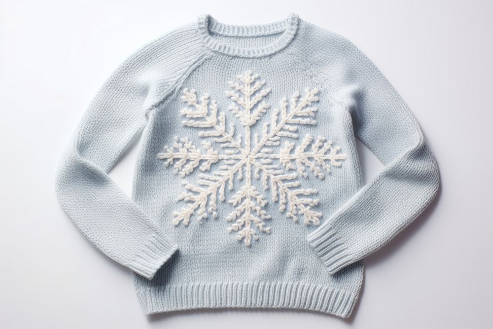 Sweater sweatshirt snowflake white. 