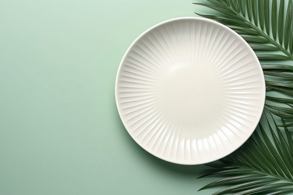 Plate leaf food porcelain. 