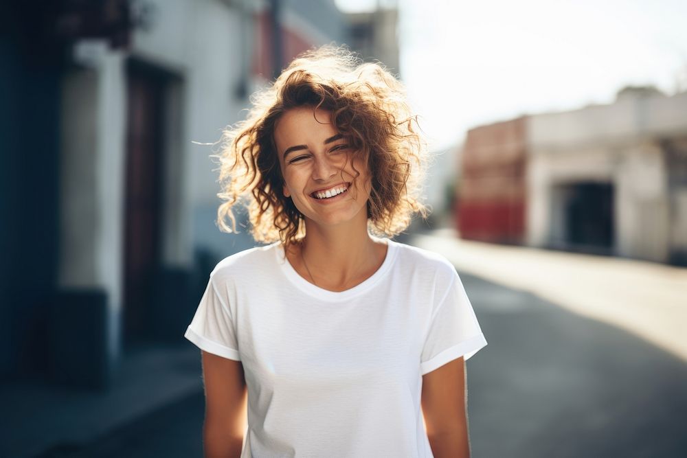T-shirt cheerful laughing portrait. 