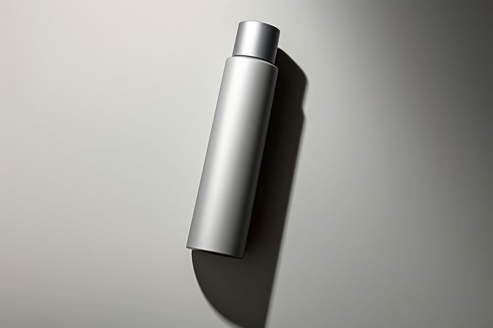 Cylinder bottle microphone silver. 