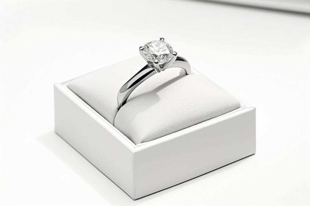 Ring engagement platinum gemstone. 