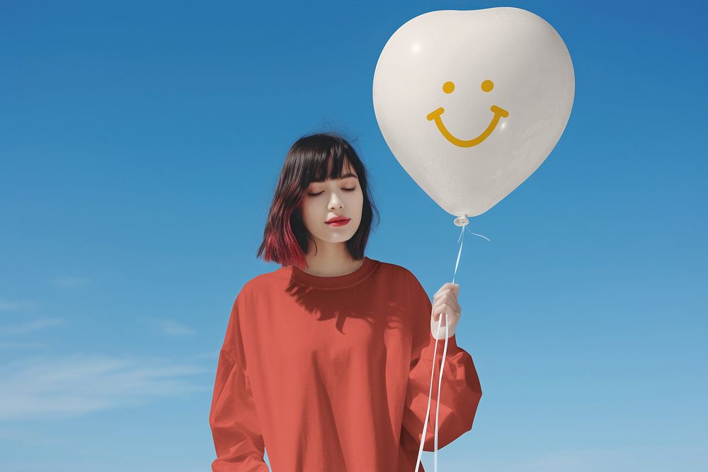 Red long sleeves shirt, smile balloon