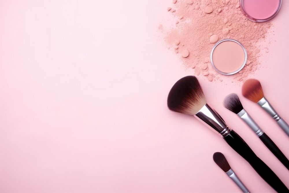 Makeup set cosmetics brush tool. 