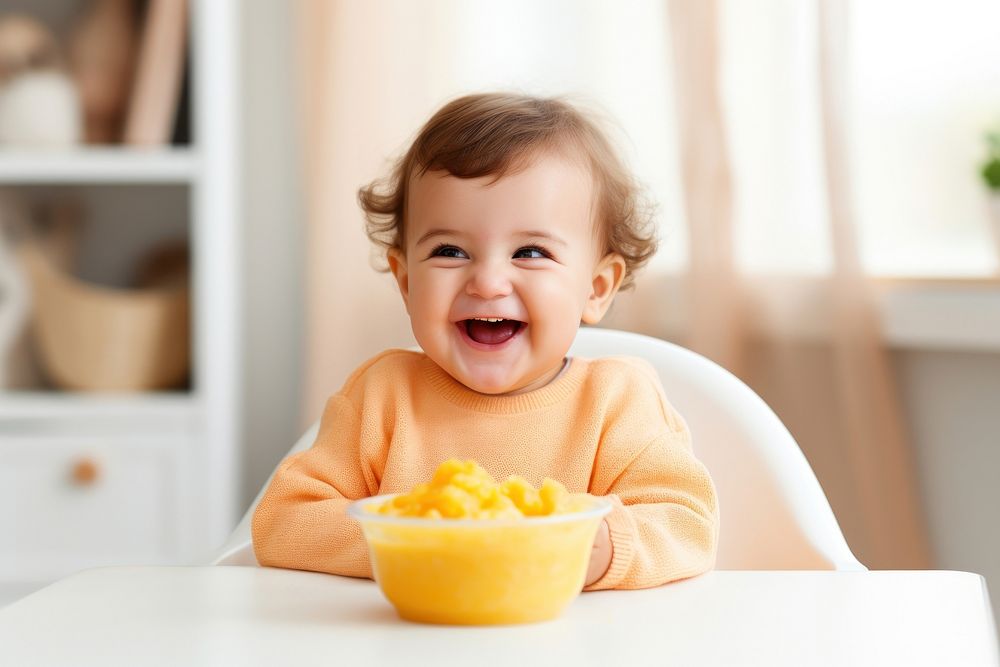 Baby food bowl happiness. 