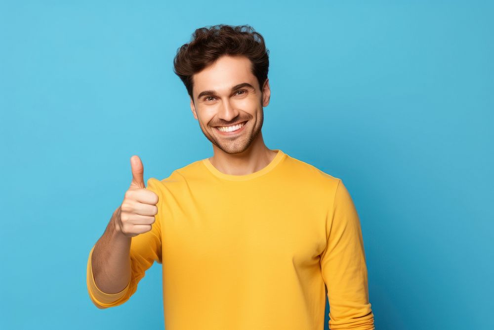 T-shirt portrait smiling yellow. 