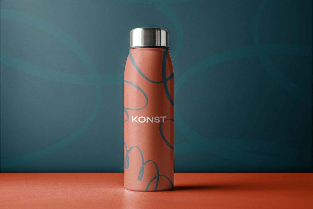 Portable water bottle mockup, product packaging psd
