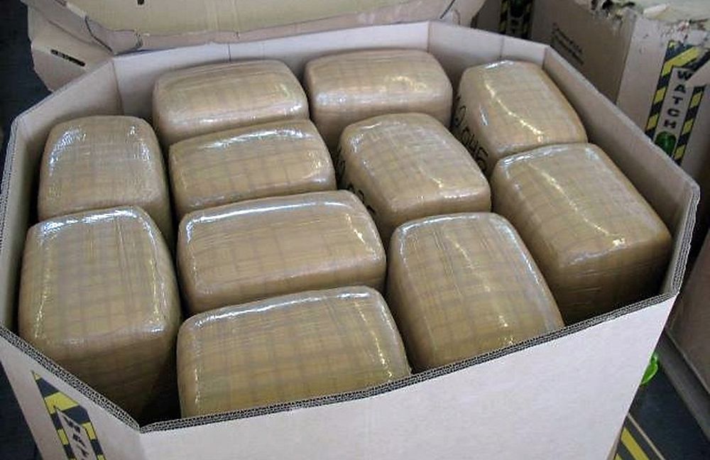 Driver Caught at Border with Four Tons of Pot