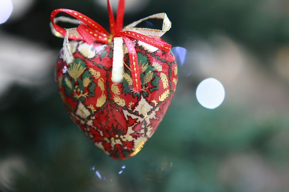 Christmas heart ornament