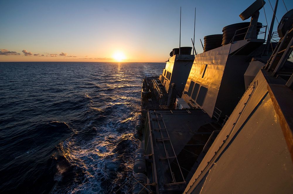 151129-N-VE959-180 MEDITERRANEAN SEA (Nov. 29, 2015) Guided-missile destroyer USS Gonzalez (DDG 66) underway in the…