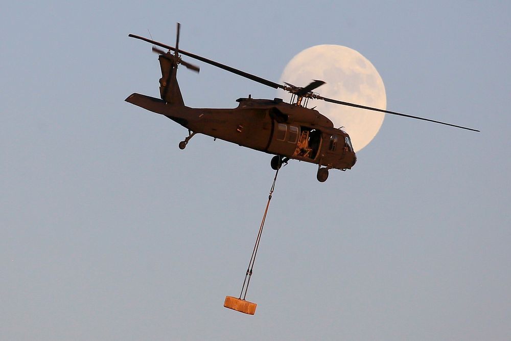A U.S. Army UH-60 Black Hawk helicopter with the 1st Battalion, 150th Aviation Regiment, New Jersey National Guard flies…
