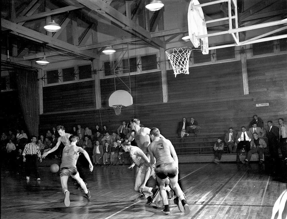 Basketball Elks Club & Maryville in Oak Ridge 1947