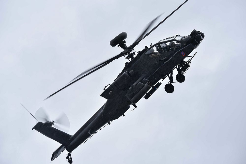 An AH-64D Apache Longbow attack helicopter, assigned to the 1st Battalion (Attack), 3rd Aviation Regiment, 12th Combat…