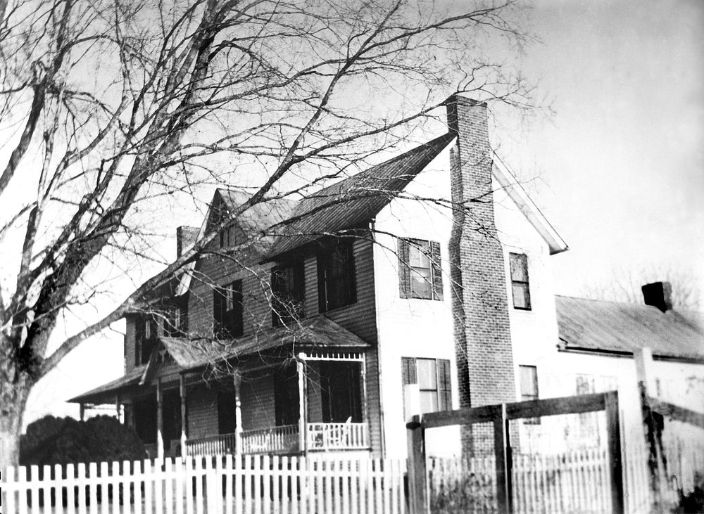 Farm House Wheat Community 1944