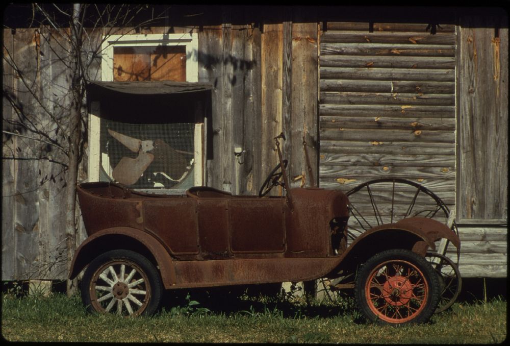 Antique Car in Front of a Barn, 05/1972. Original public domain image from Flickr
