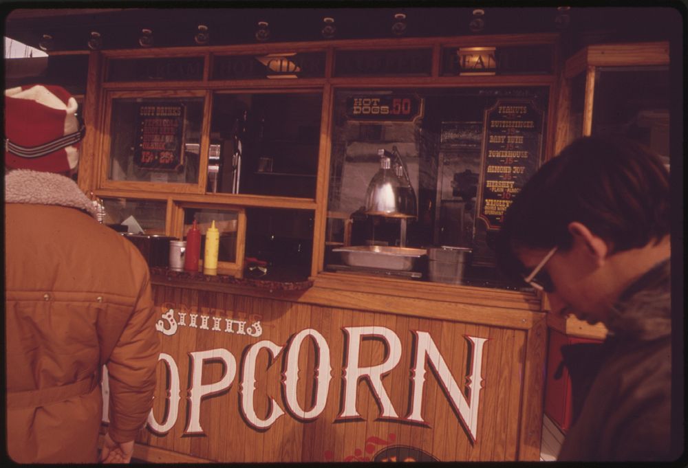Popcorn Wagon at Snowmass Mountain 01/1974. Photographer: Hoffman, Ron. Original public domain image from Flickr