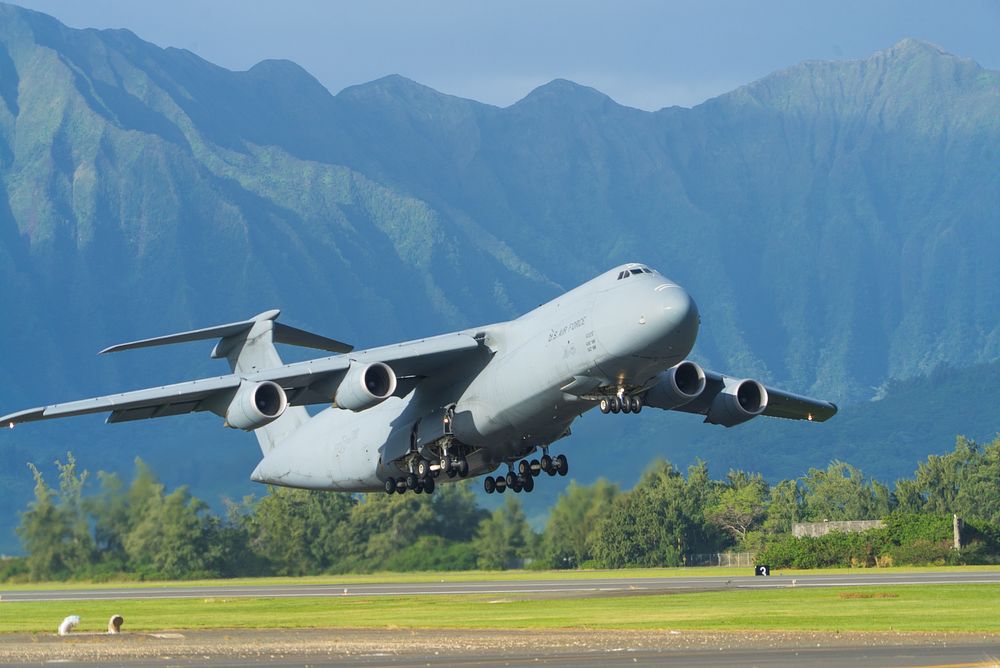 A U.S. Air Force C-5M Super Galaxy assigned to Dover Air Force Base departs Marine Corps Base Hawaii, Hawaii, January 27…