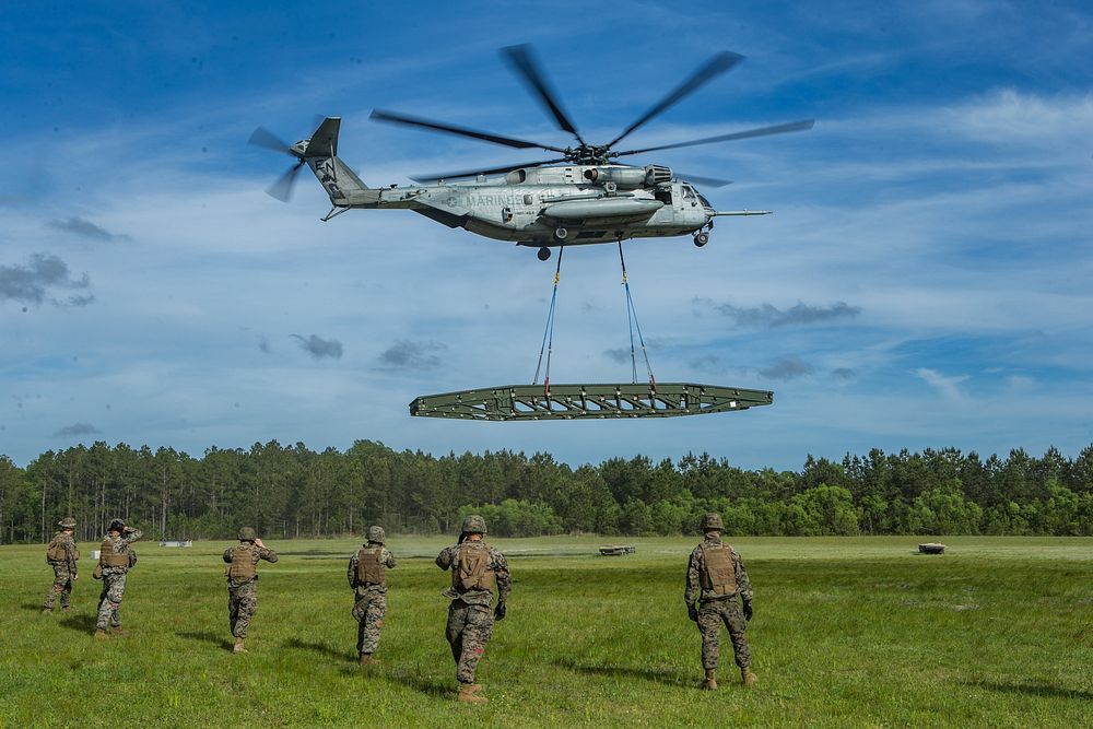 U.S. Marines with Landing Support Company, 2nd Transportation Support Battalion, Combat Logistics Regiment 2, and Marine…