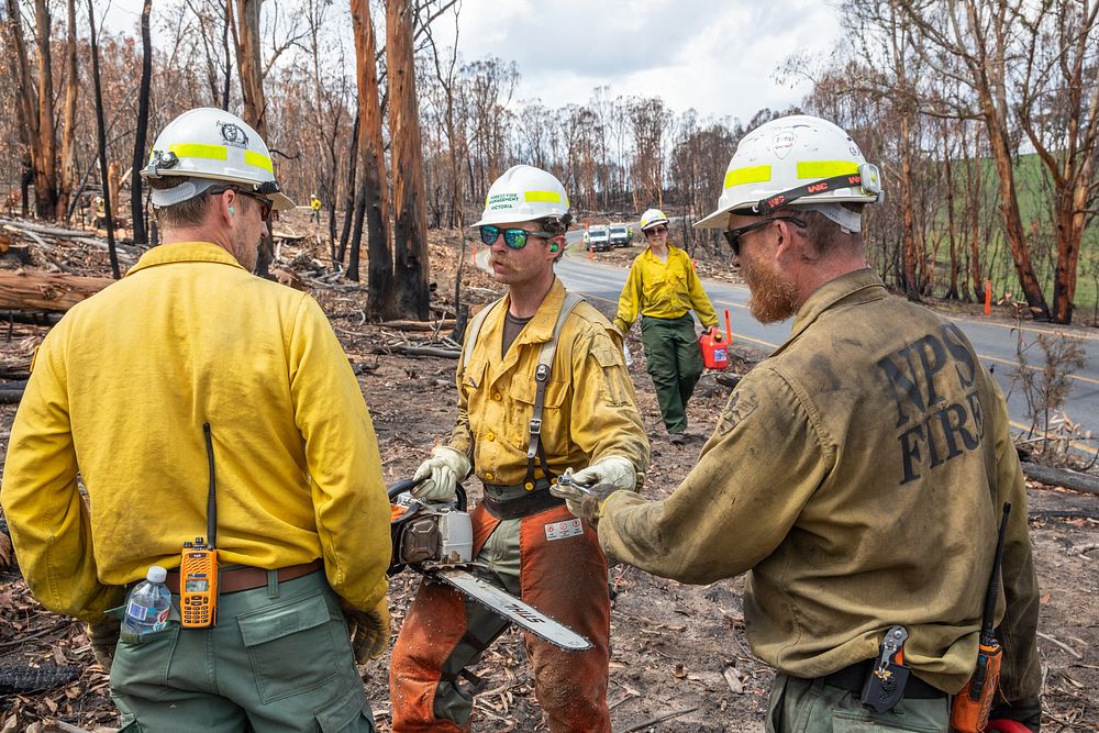 US firefighters in Australia Free Photo rawpixel